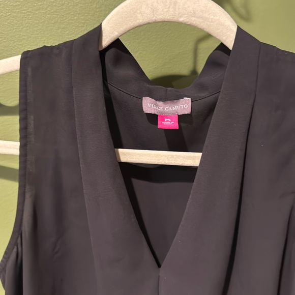 Vince Camuto Petite Elegant Black Sleeveless Top - Picture 2 of 3